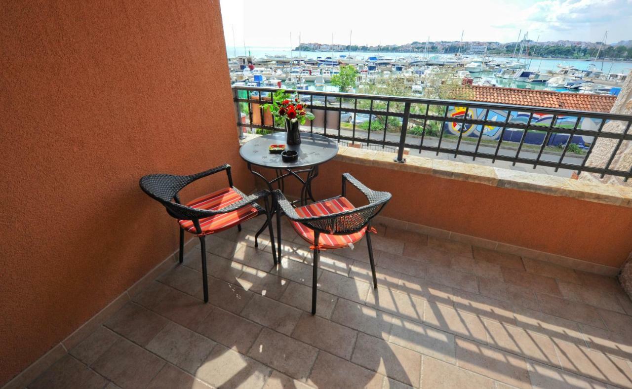 Apartment Vedran 珀德垂那 外观 照片